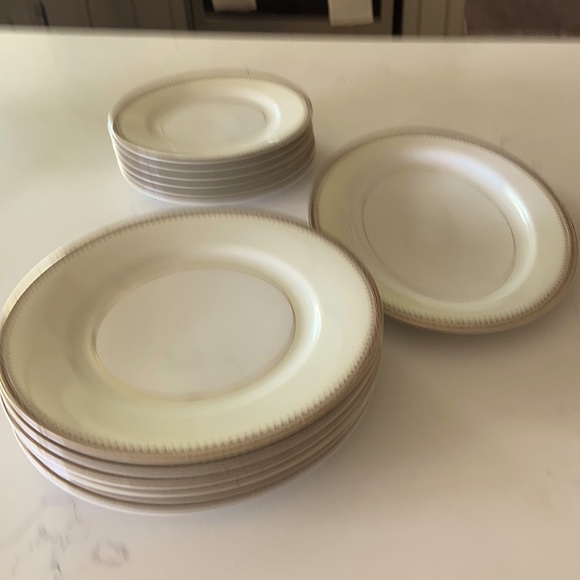 Dishes - Picture 1 of 1